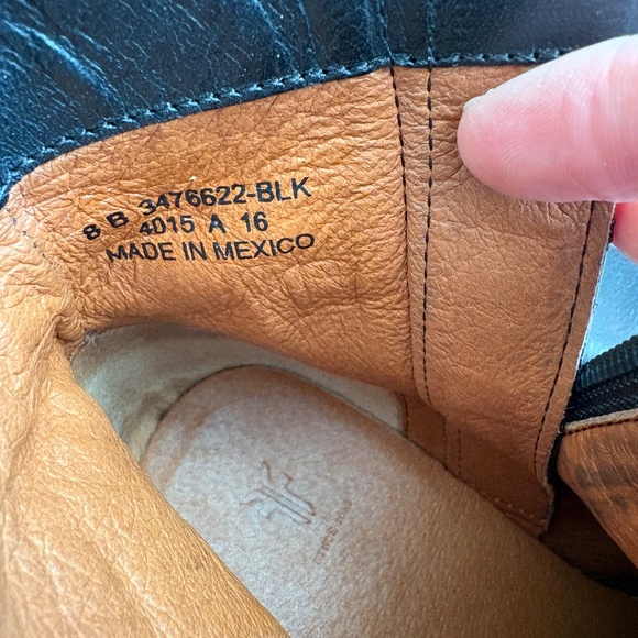 Like NEW Frye Addie Double Zip Boot - Picture 8 of 9